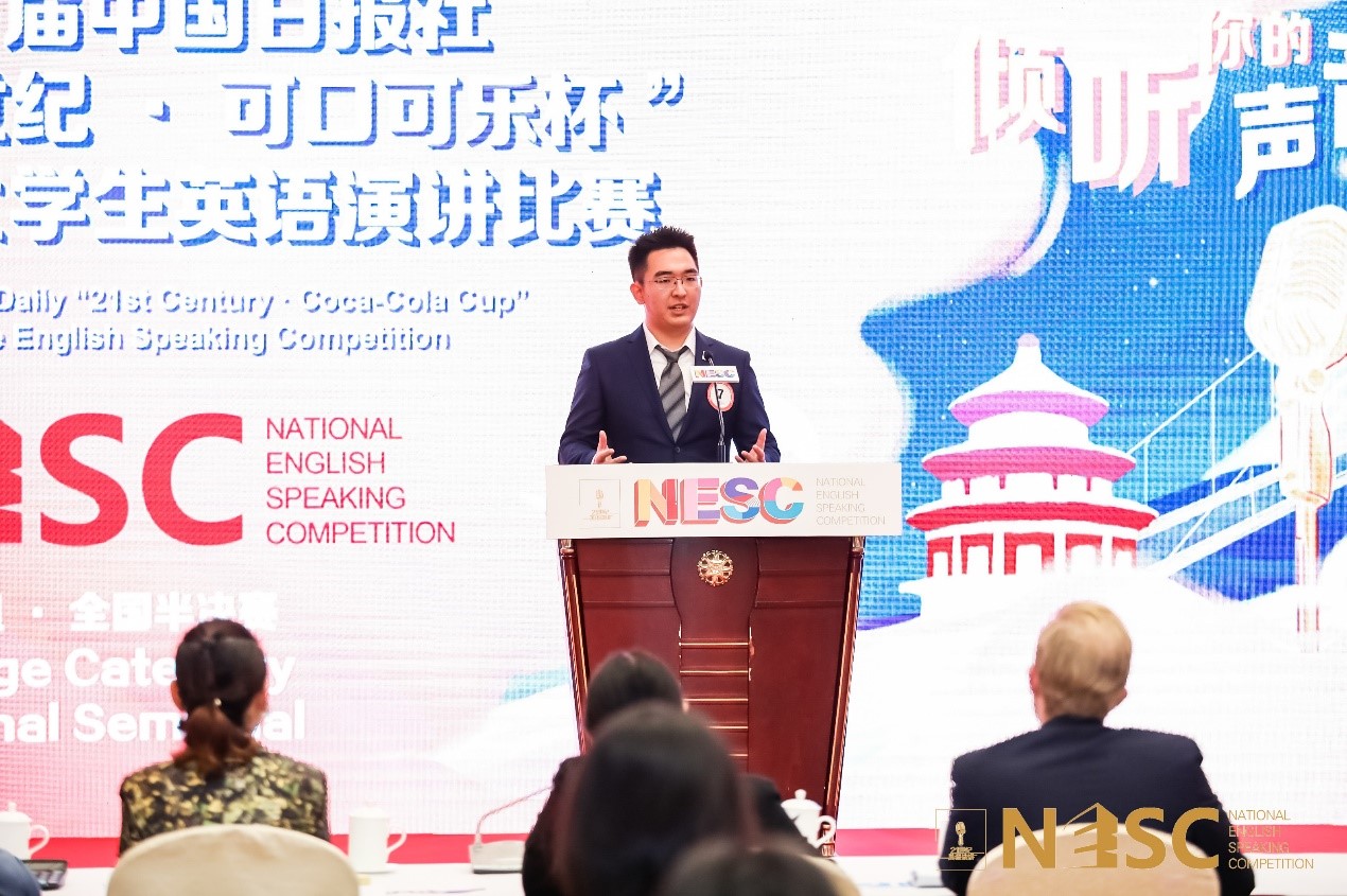 王永建同学回答评委提问